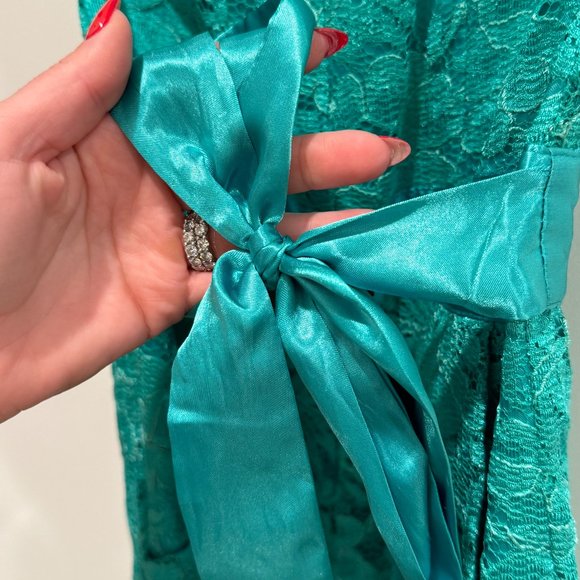 Luxxel Turquoise Lace Romper - Picture 6 of 7